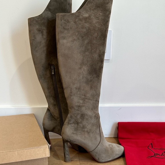 NWB Cristian Louboutin Eleonor boots Flint color size 38.5 - Picture 2 of 7